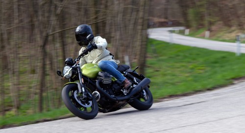 Essai Moto Guzzi V7 Sport