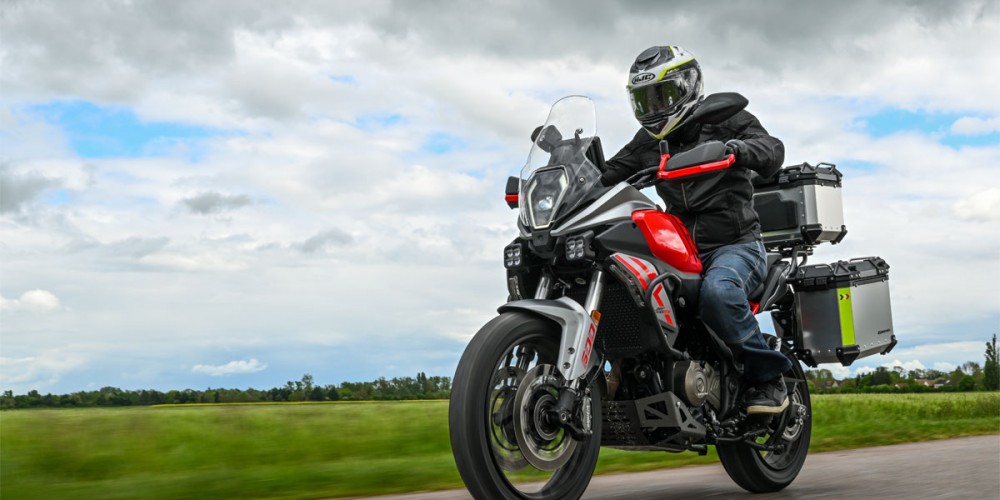 Essai  QJMOTOR SRT 600 SX Touring