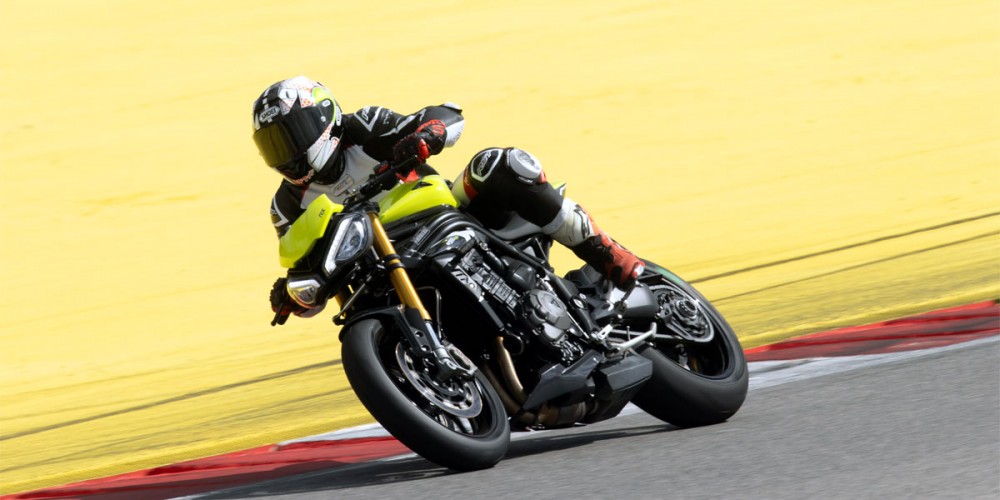 Essai  Triumph Speed Triple 1200 RX