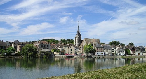 Balade  moto au dpart de Fontainebleau avec une boucle autour de Sens 