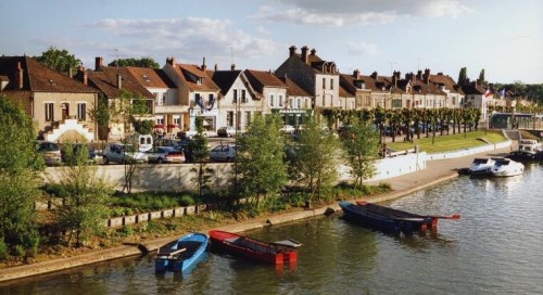 Balade de Lili : Départ de Mormant, pause-déjeuner à Aufferville au relais de la diligence puis départ vers Provins et retour à Mormant 