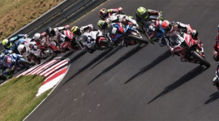 Retour en image sur la quatrième épreuve du Championnat de France Superbike disputée sur le circuit de Pau Arnos
