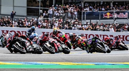 Retour sur les plus belles photos du Grand Prix de France MotoGP remporté par Jorge Martin et marqué par de multiples chutes
