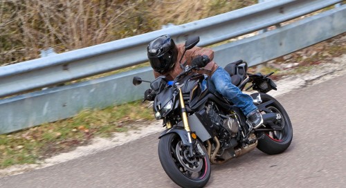 Essai QJMOTOR SRK 800 Dark