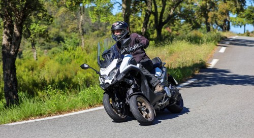Essai scooter 3-roues Kymco CV3 575