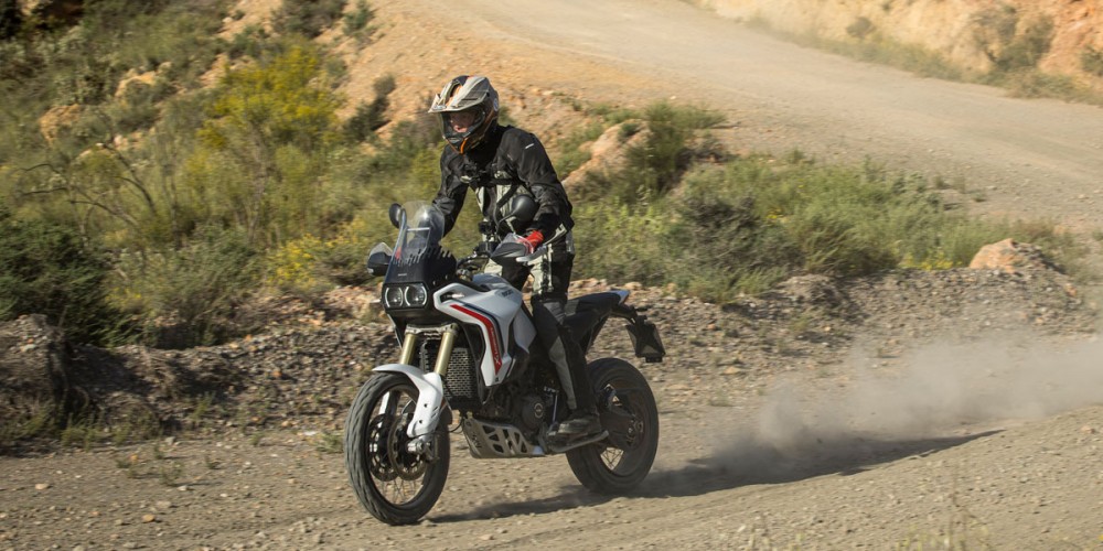 Essai  Ducati DesertX V2