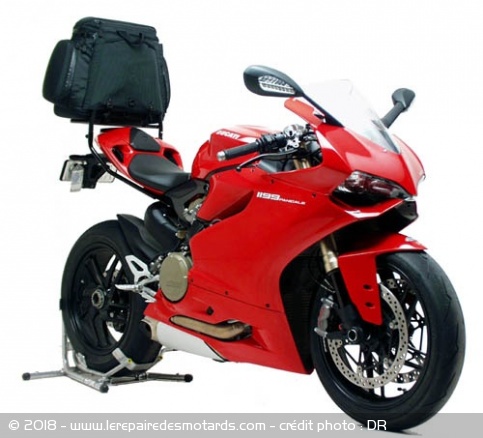 Définition : basique, Panigale a top case