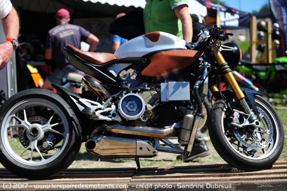 L'esprit du Café Racer n'a pas disparu et se retrouve encore par le travail des préparateurs