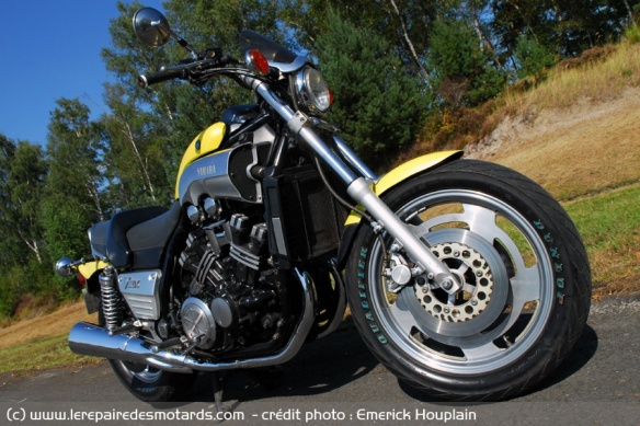 La Yamaha V-Max à l'origine des Power Cruiser