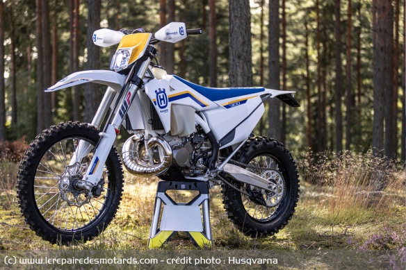 L'enduro Husqvarna TE 300 2023