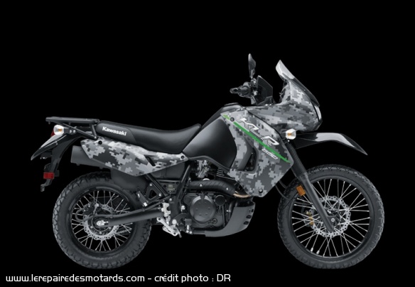 Définition : trail, ici une Kawasaki 650 KLR
