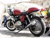 Triumph Thruxton 900