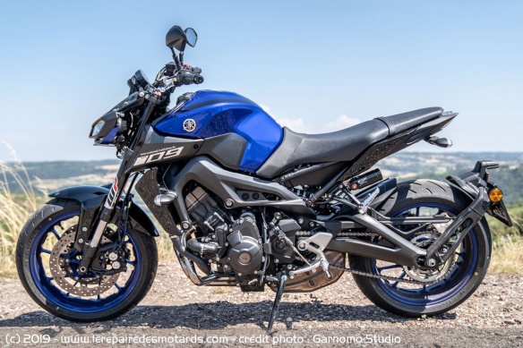 Essai des suspensions WP Apex Pro sur la Yamaha MT-09