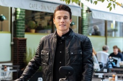 Pilote de légende : James Toseland - Crédit photo : Triumph