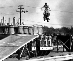 Pilote de légende : Evel Knievel (photo : DR)