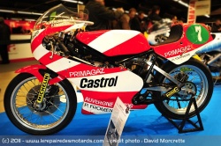 Yamaha TZ250 pilotée par le champion du Monde Jean-Louis Tournadre en 1982, un bicylindre en ligne 
