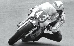 Pilote de légende : Michel Rougerie (photo : Yamaha)