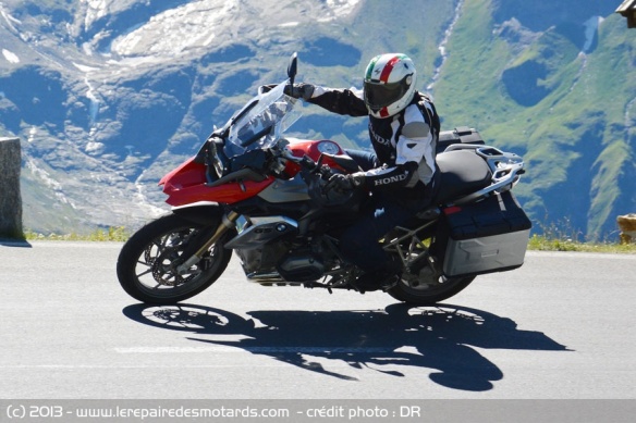 Essai pneu Conti Trail Attack II sur route en BMW 1200 GS