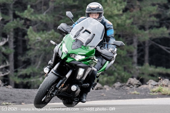 Essai pneus Metzeler Roadtec 01 SE sur Kawasaki Versys