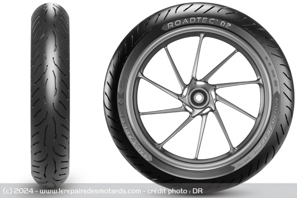 Le pneu Metzeler Roadtec 02 avant