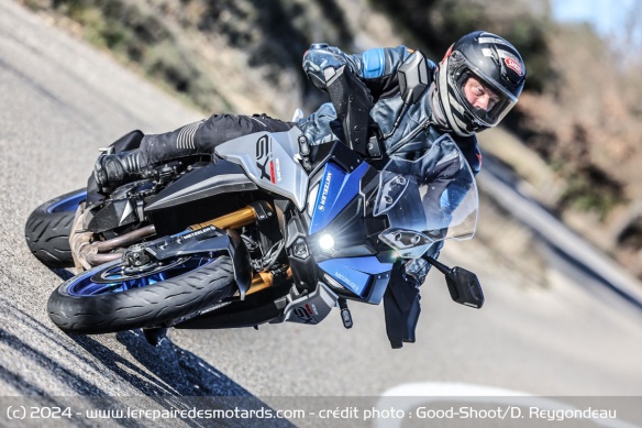 Essai du Metzeler Roadtec 02 sur la Suzuki GSX-S 1000 GX