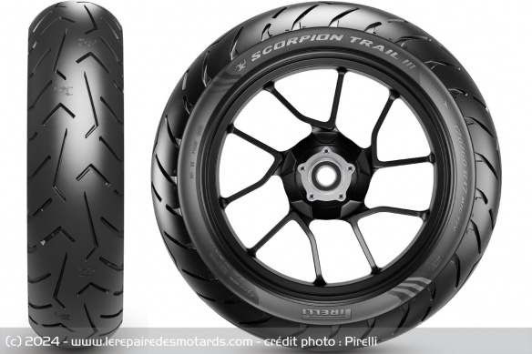 Le Pirelli Scorpion Trail III arrière