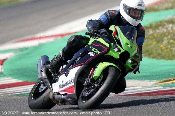 Sentiment de contrôle et de facilité avec ces pneus sur la Kawazaki ZX10R