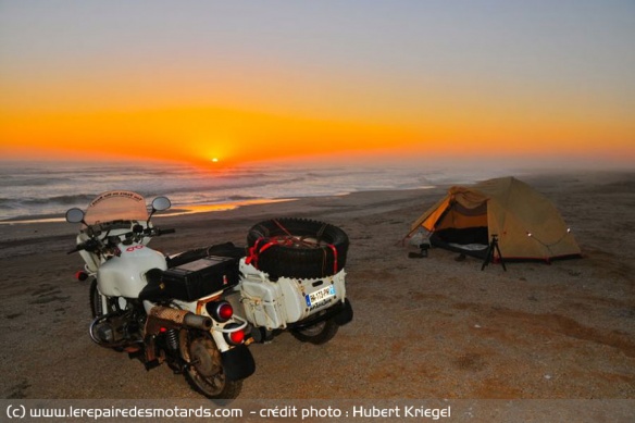 Hubert Kriegel sous la Tente en Namibie