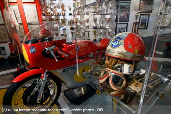 La MV Agusta 500 exposée est celle que le pilote retrouve lors des événements classiques dans toute l'Europe