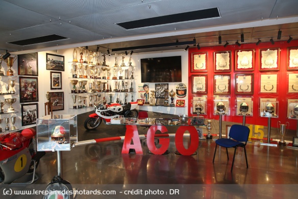 Le tout premier musée dédié à Ago se situe sur la propriété du pilote