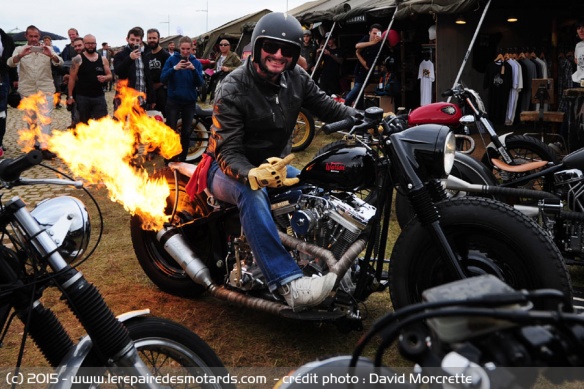 On met le feu à Wheels and Waves