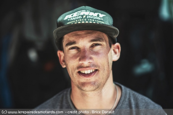 Tom Barrer : un psy autant qu'un instructeur : il pratique aussi la plongée, le parachutisme, le paddle, la slackline, le drift...