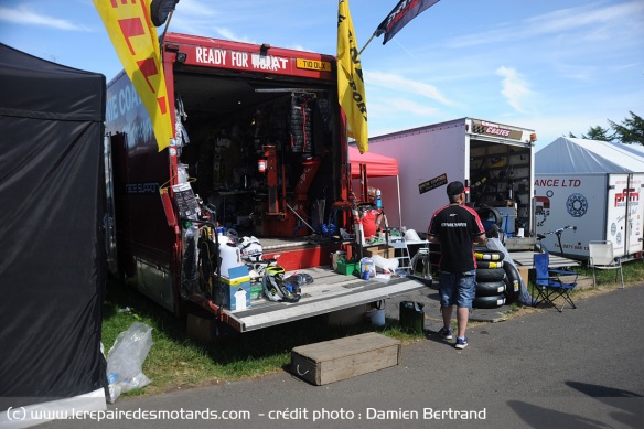 Les paddock du Tourist Trophy