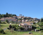 Vue sur le village d'Allgre (c) IbLeo