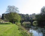 Le Semois devant le château de Bouillon (c) JP Grandmont