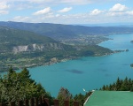 Vue sur le lac d'Annecy depuis le col de la Forclaz (c) Philipendula