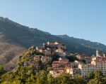 Vue sur Corte et sa citadelle (c) Michal Osmenda