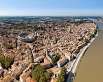 Vue sur le centre d'Arles (c) Chensiyuan