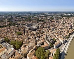 Vue aerienne sur Arles (c) Chensiyuan
