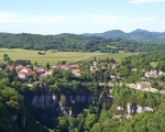 Vue sur le village de Corveissiat (c) Pareloup
