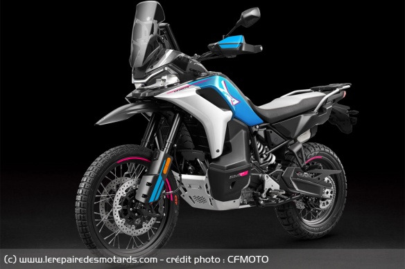 CFMOTO 800MT-X 2025