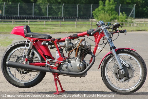La Ducati 350 SCD sans carénage ni réservoir