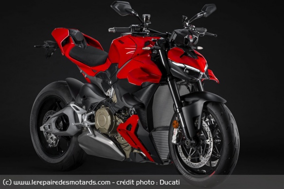Ducati Streetfighter V4 2025