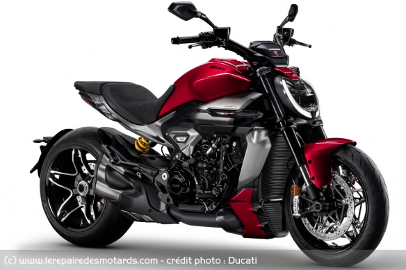Ducati XDiavel V4 2025
