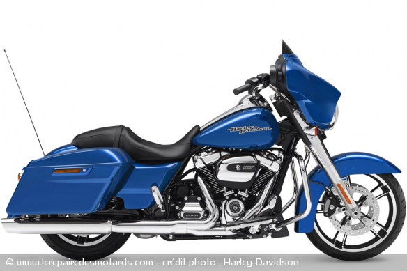Fiche technique Harley-Davidson Street Glide 107