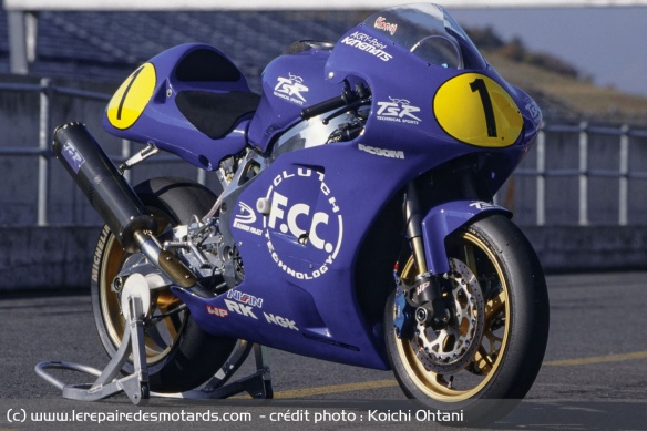 La TSR Honda AC90M de 2001
