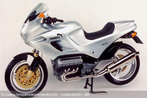 Fiche technique Morbidelli 850 V8