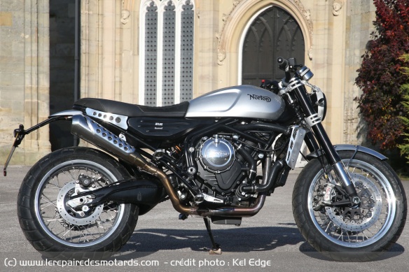Norton Atlas 650 Nomad