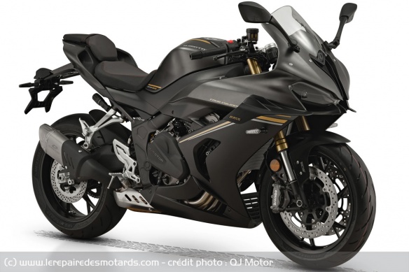 QJ Motor SRK 800 RR 2024