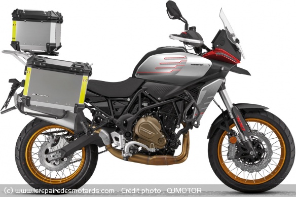 QJMOTOR SRT 700 SX Touring 2025